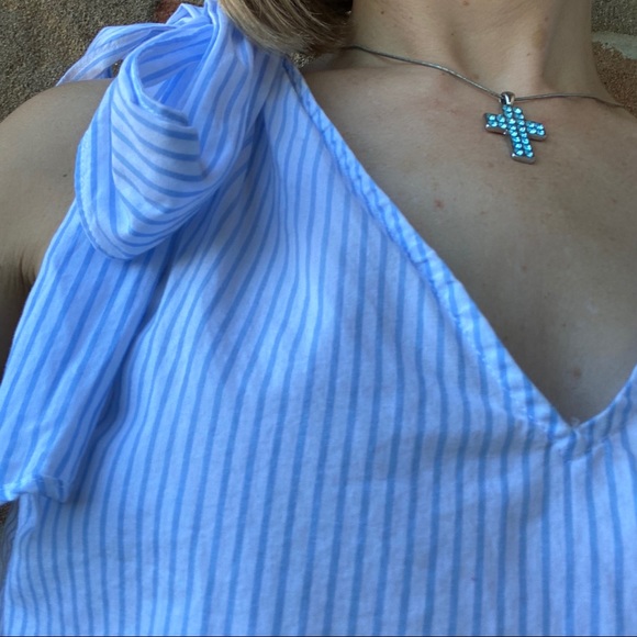 Who What Where stripe button-back shoulder-bow top - Picture 11 of 16